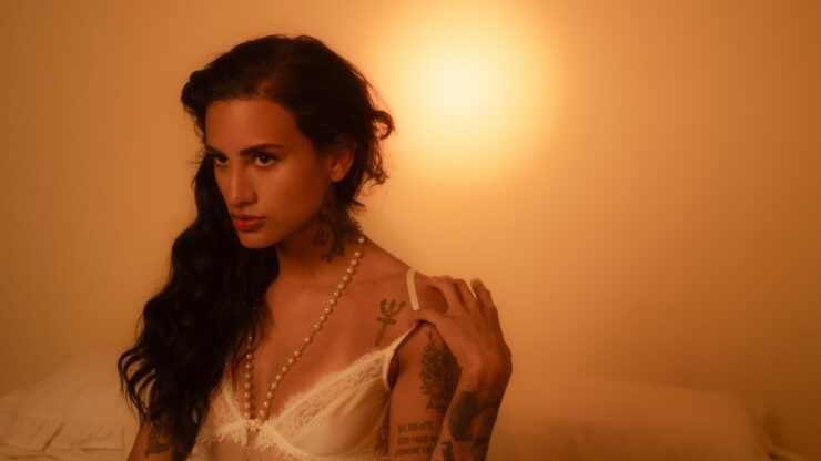 DAY LIMNS ABRAÇA A LUZ E INICIA NOVA ERA ARTÍSTICA COM O SINGLE “SOL”