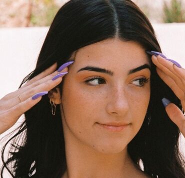 Charli D'Amelio ganhou muito dinheiro