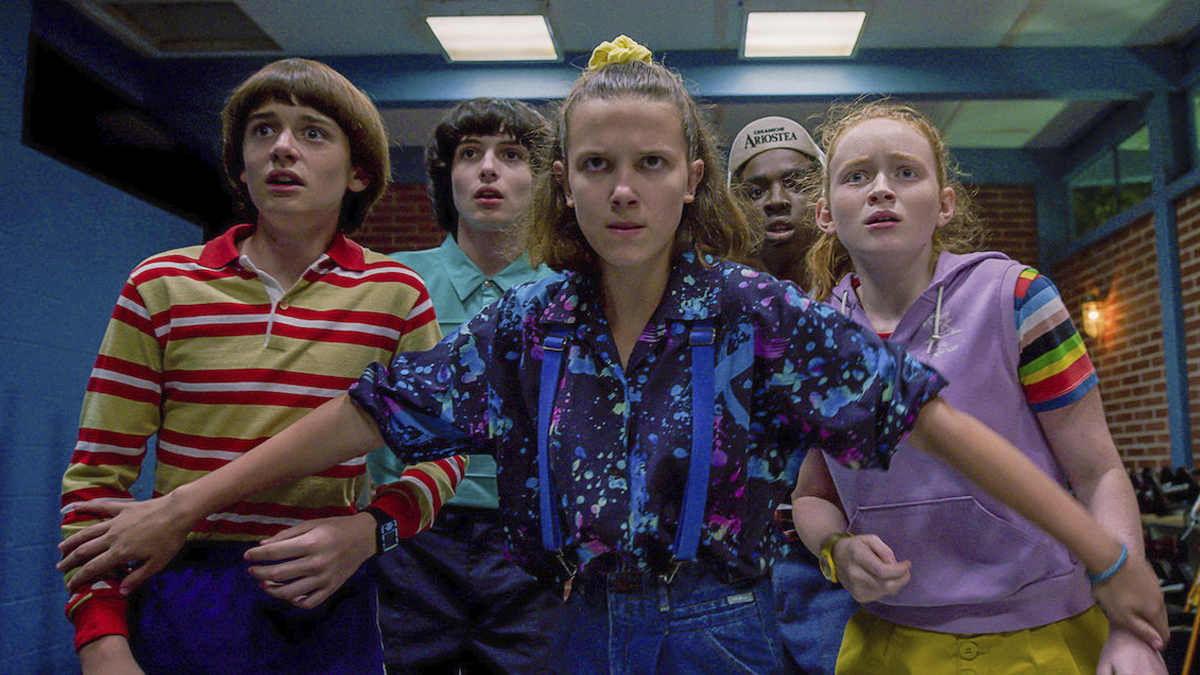 Stranger Things: Set de filmagens da 4ª temporada da série pega fogo; vem ver