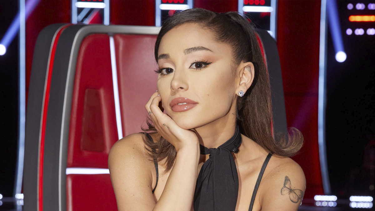 Ariana Grande está quebrando todas as regras do The Voice; entenda